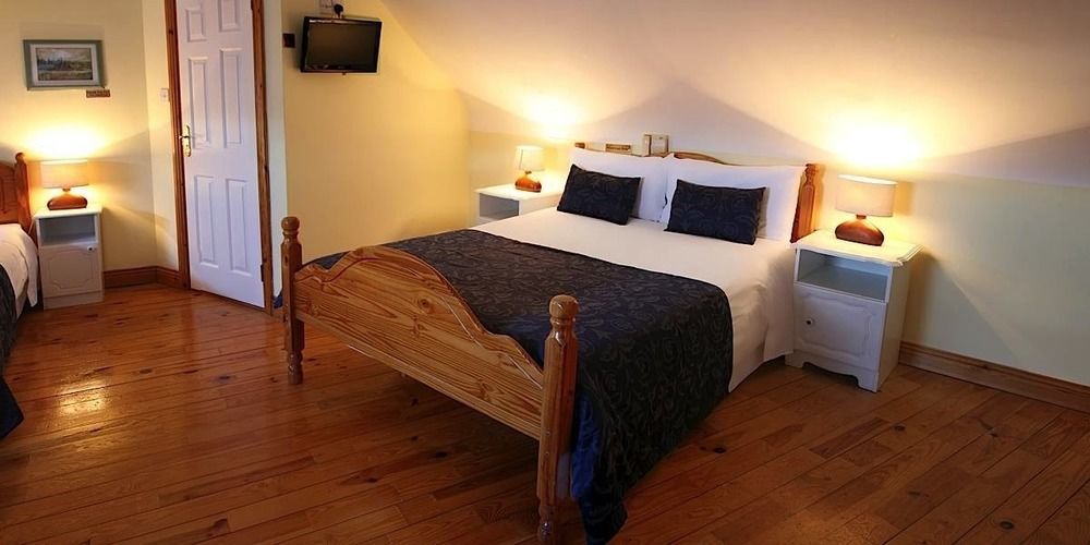 Mccarthy'S Lodge B&B Westport Extérieur photo